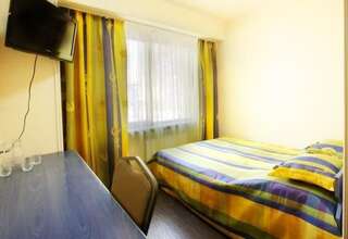 Отель Tsaghkahovit Hotel Цахкадзор Стандартный двухместный номер с 1 кроватью или 2 отдельными кроватями-3
