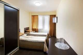 Отель Tsaghkahovit Hotel Цахкадзор Стандартный двухместный номер с 1 кроватью или 2 отдельными кроватями-1
